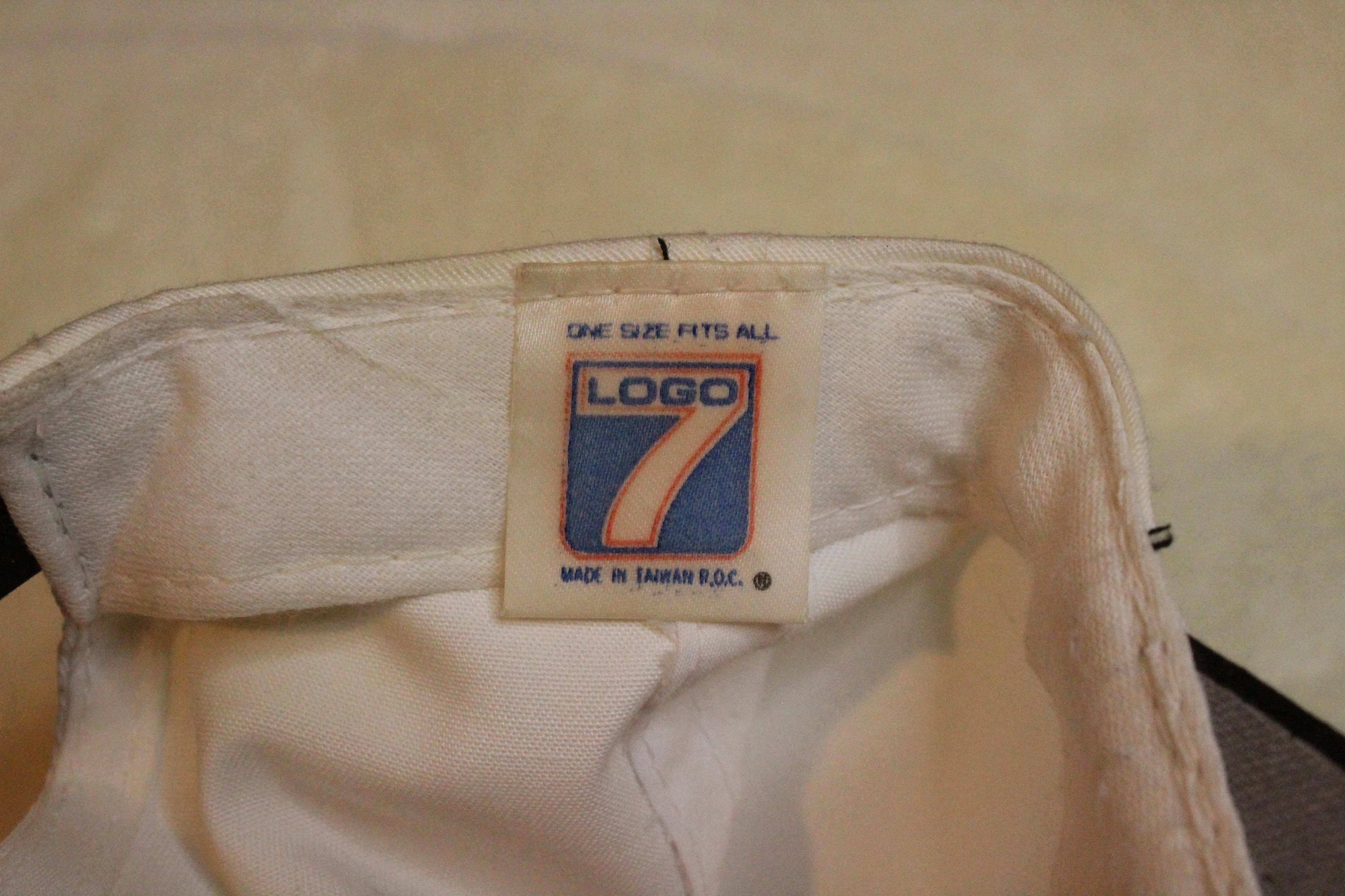 Logo 7 tag